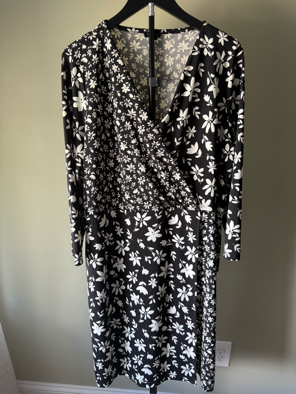 Talbots Black  and White Floral Wrap-Style Midi Dress SZ L (21" P2P); Worn Once